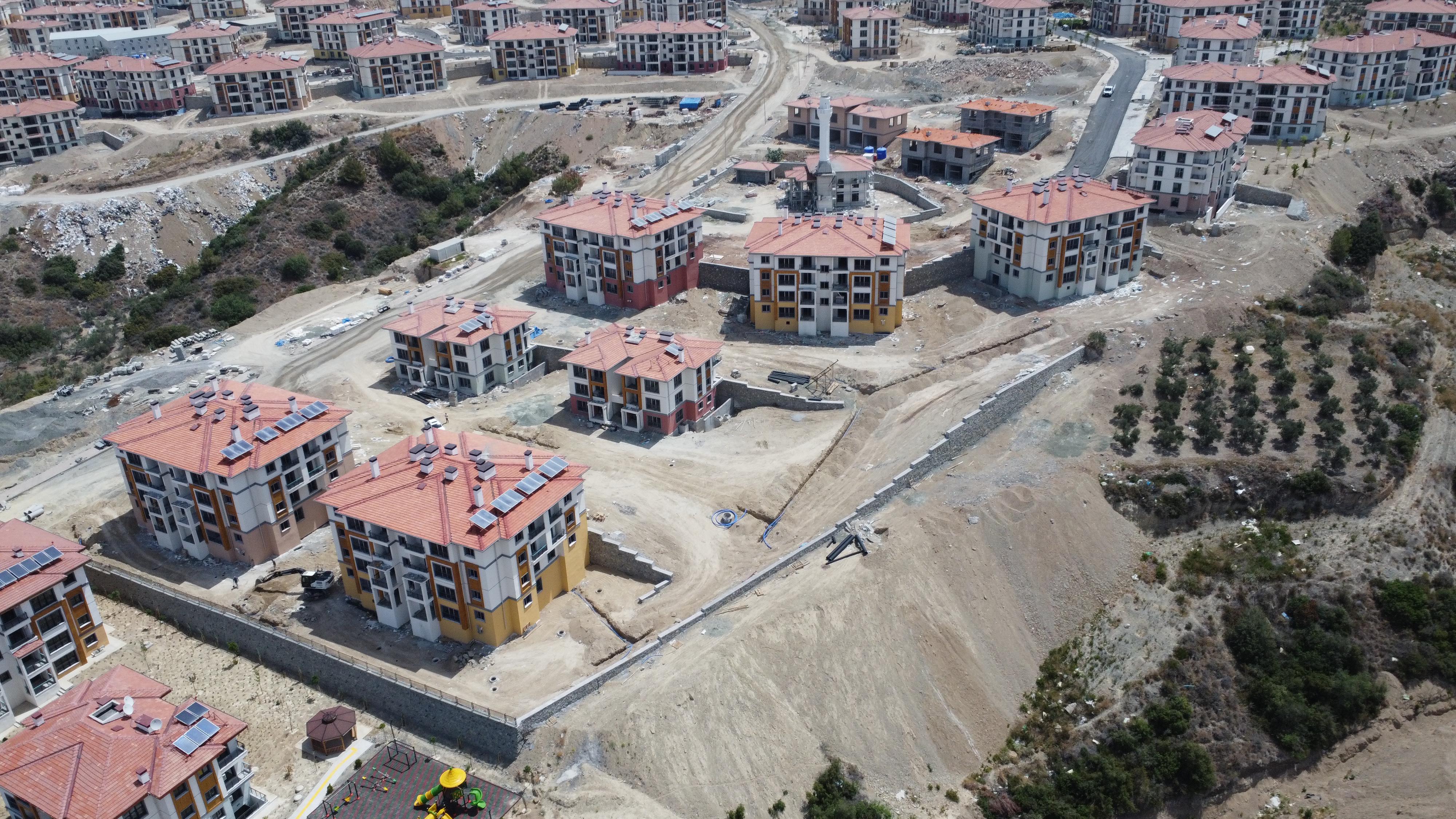 Hatay İli Arsuz İlçesi 200 Adet Konut Ticaret Merkezleri ve Cami İnşaatları