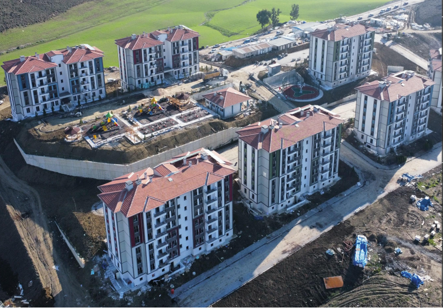 Osmaniye İli, Toprakkale İlçesi 152 Konut ve 1 Adet Ticaret Merkezi İnşaatı